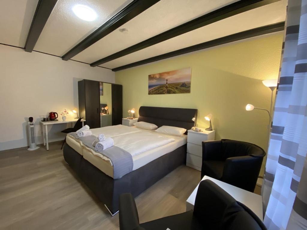 Hotel Ammerlaender Stuben Varel Buitenkant foto