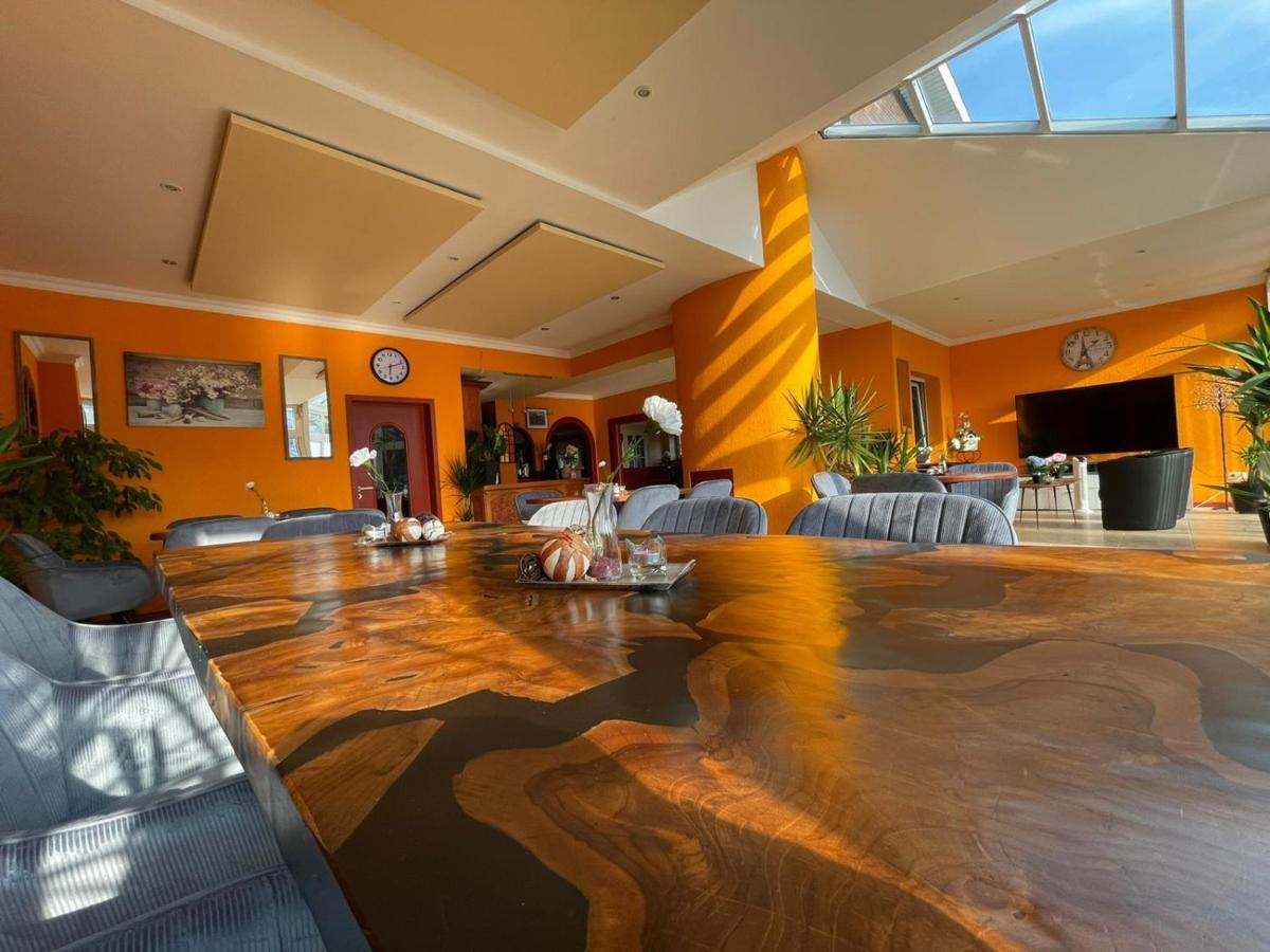 Hotel Ammerlaender Stuben Varel Buitenkant foto