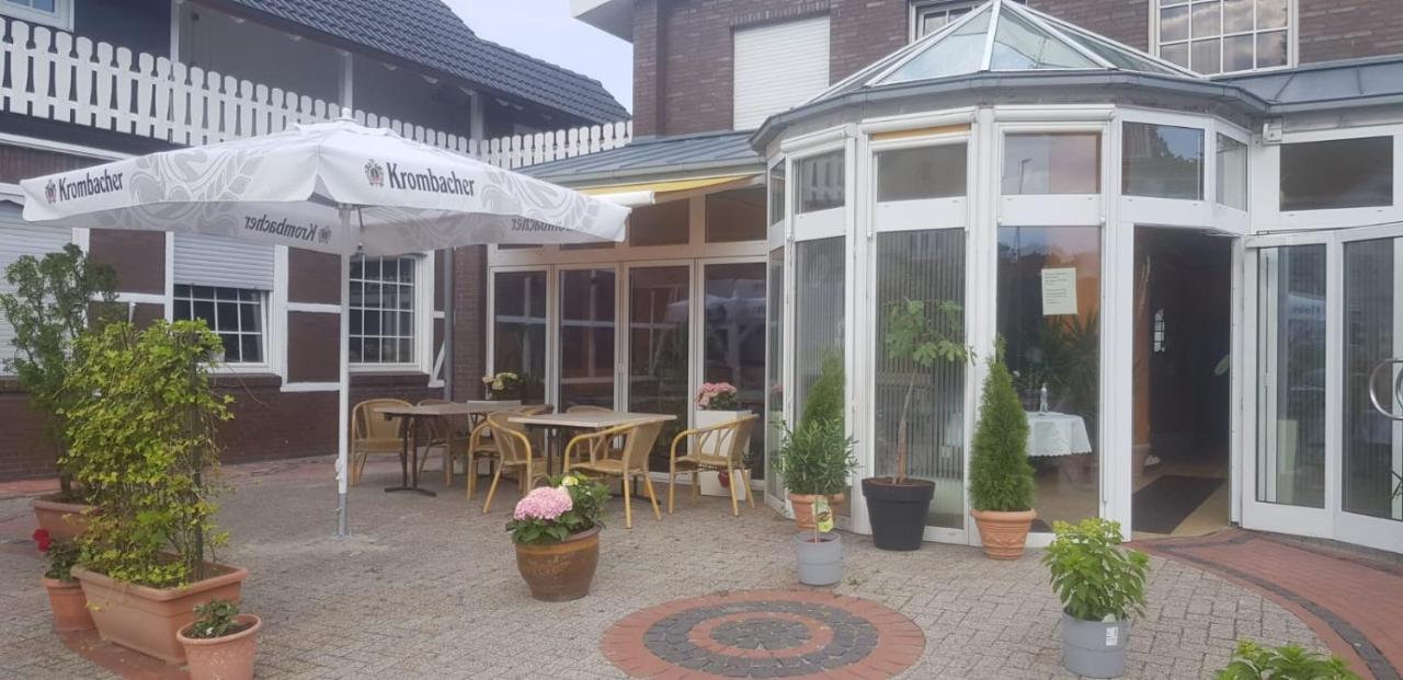 Hotel Ammerlaender Stuben Varel Buitenkant foto