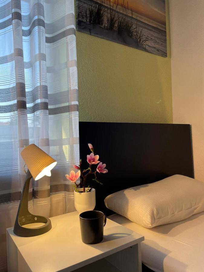 Hotel Ammerlaender Stuben Varel Buitenkant foto